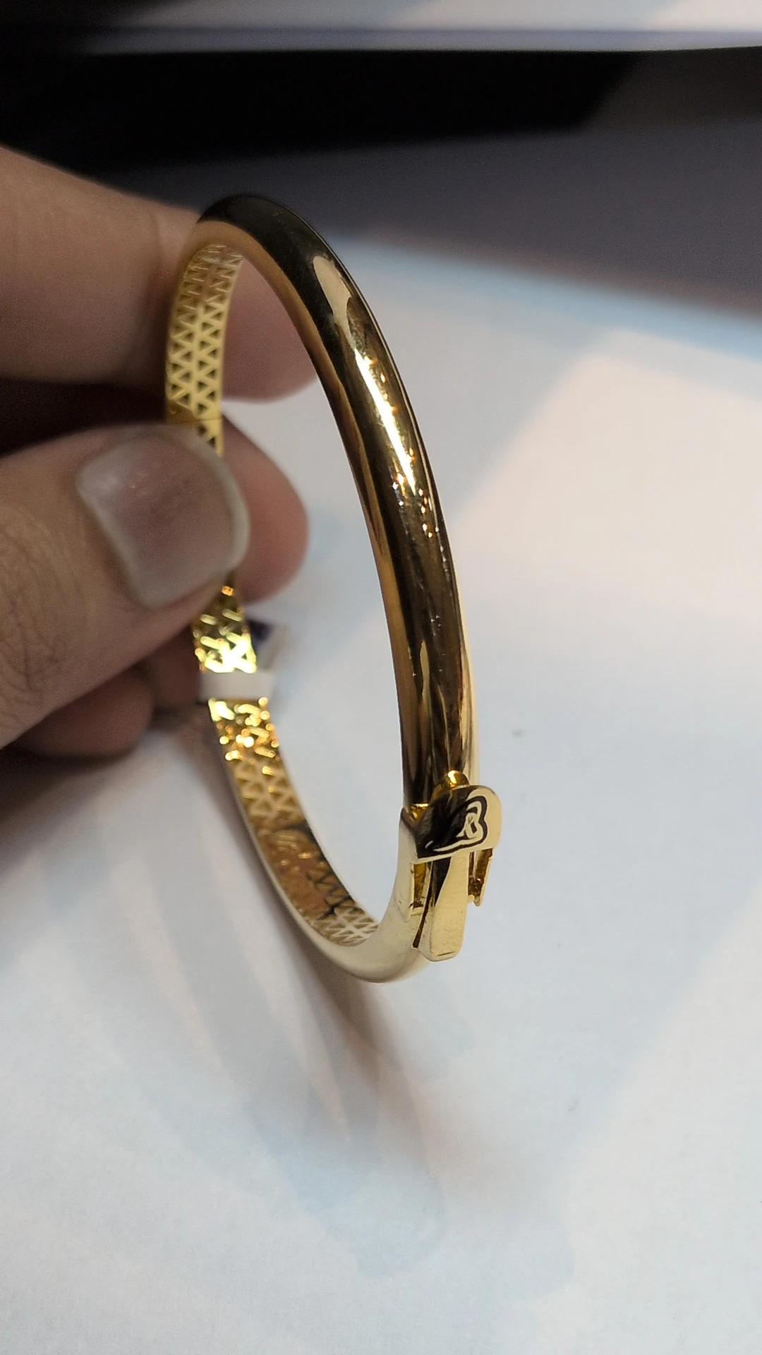 Elegant 18K Gold Hollow Bangle Style Bracelet view 1