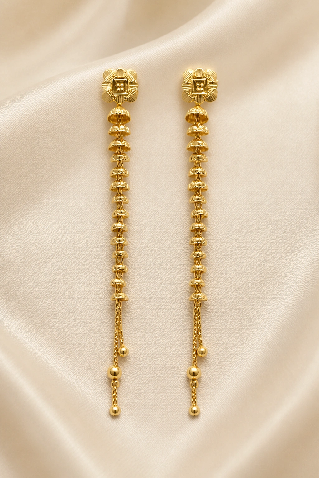 Elegant 18K Gold Fancy Dangler Earrings