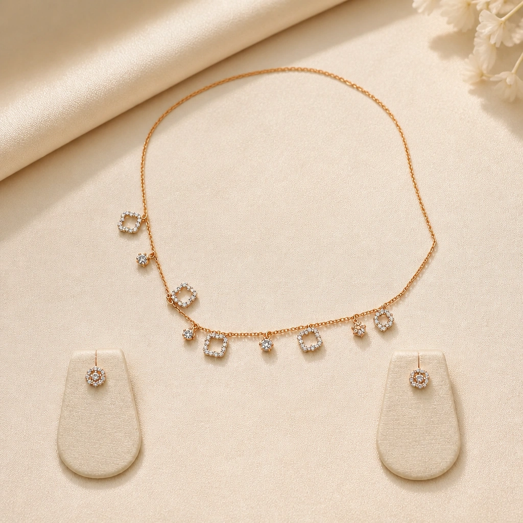 Traditional 18K Gold Necklace Set with Exquisite Craftsmanship
