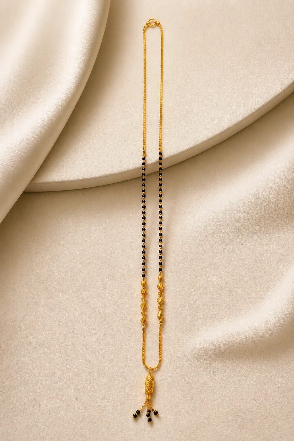 Traditional 18K Gold Mangal Sutra with Pendant