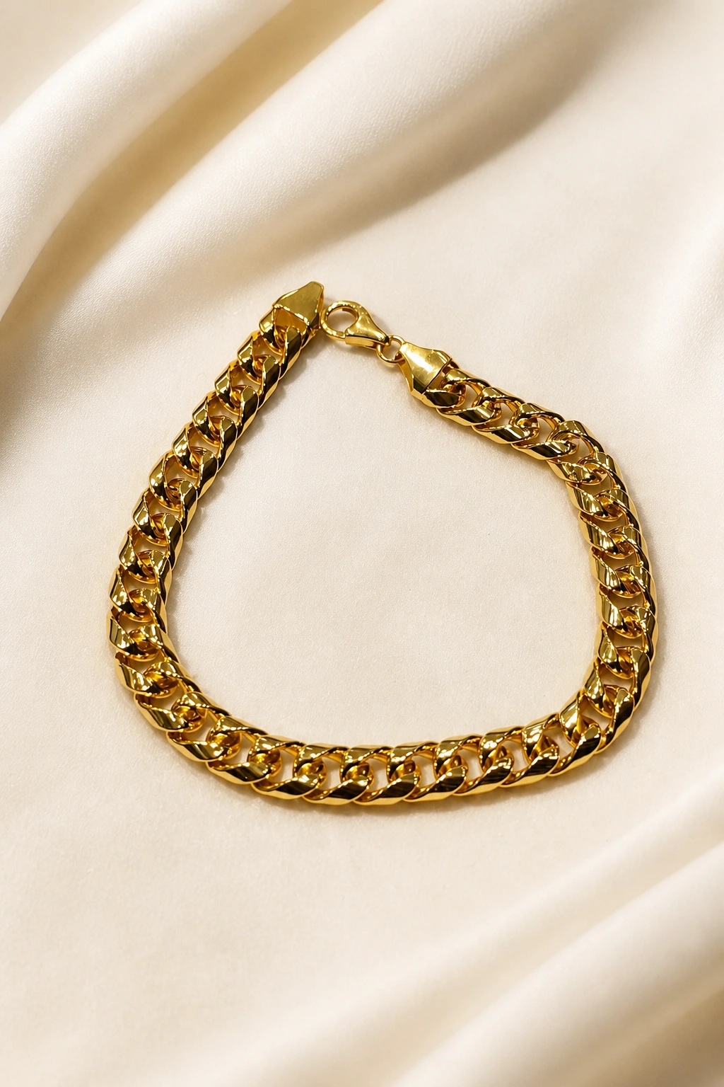 High Gloss 18K Gold Hollow Cuban Link Bracelet