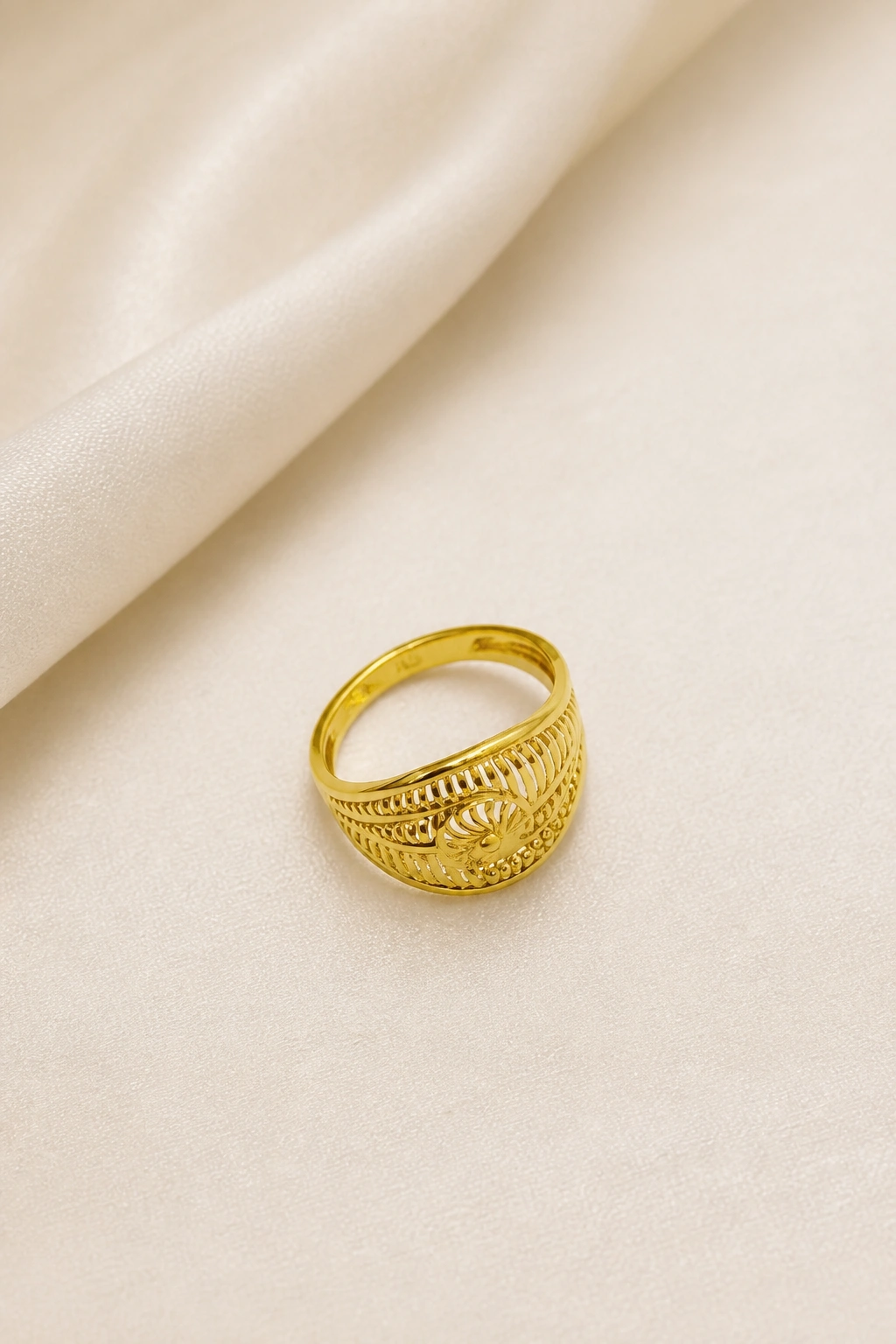 Turkish Elegance 18K Gold Ring view 1
