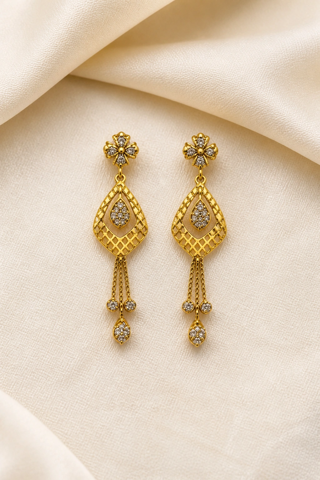 Modern 18K Gold Latkan Tops