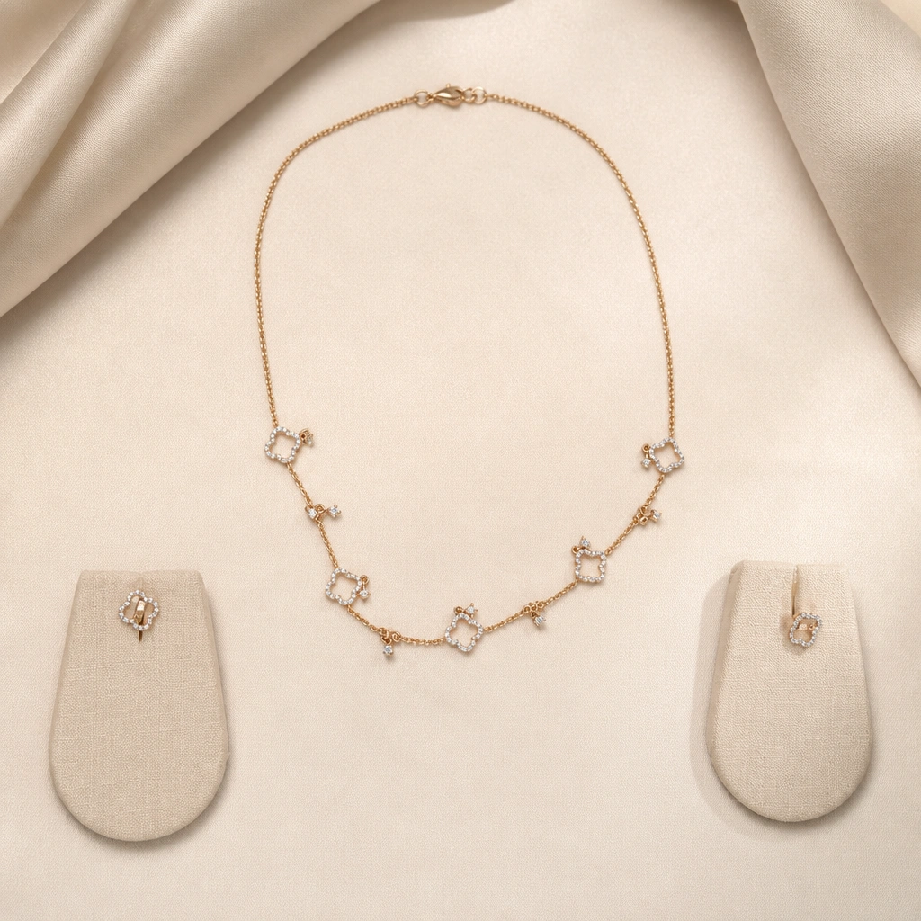 Elegant 18K Gold Necklace Set with Traditional Touch