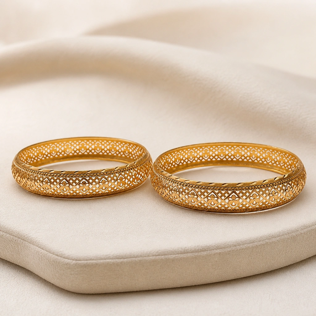 Elegant Gold Finish Lattice Design Bangles