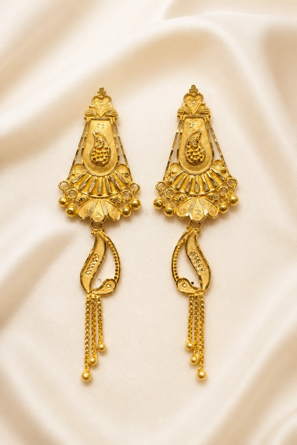 Chic 18K Gold Latkan Jhala Earrings view 1