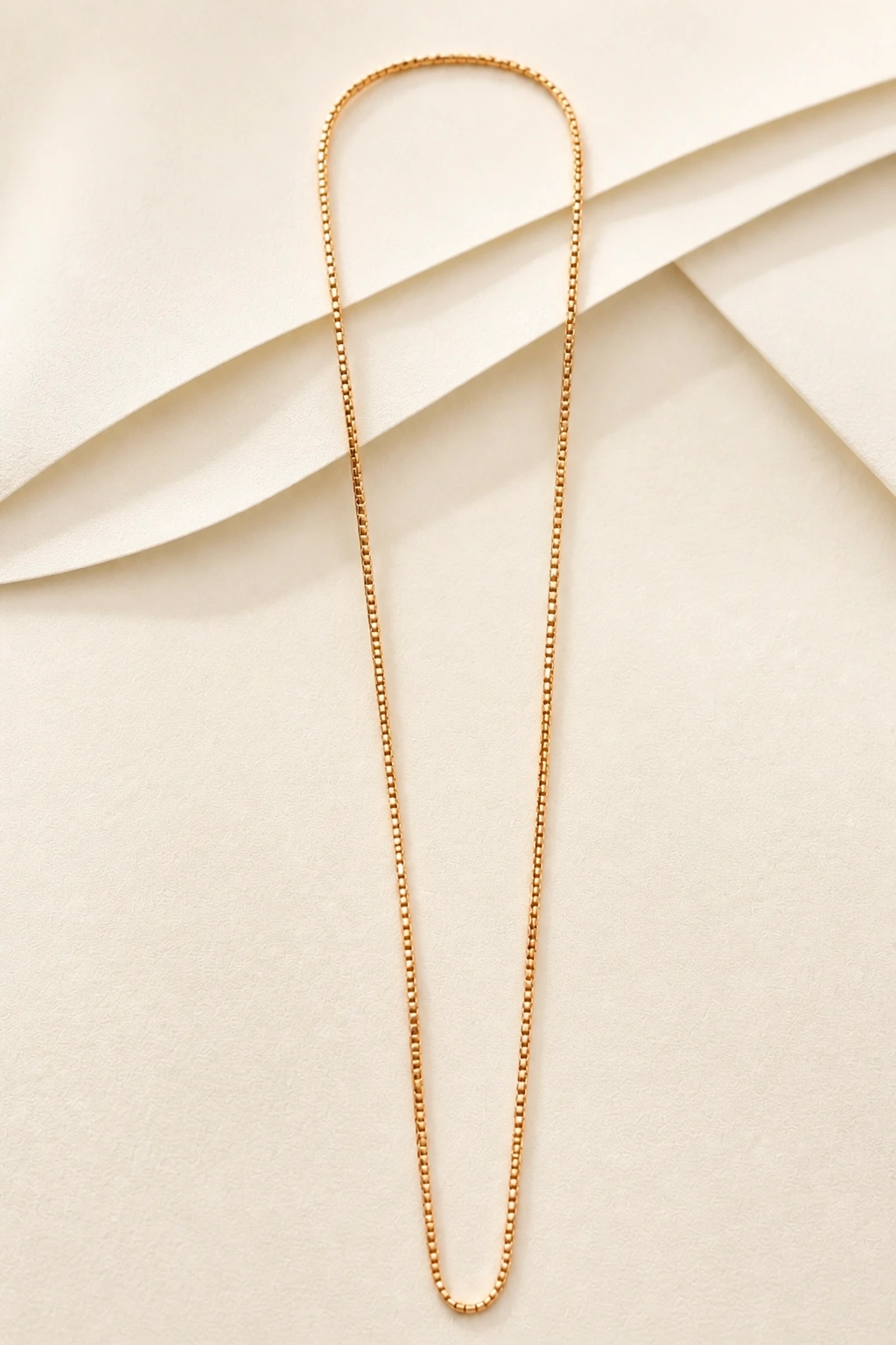 Classic 18K Gold Chain for Timeless Elegance